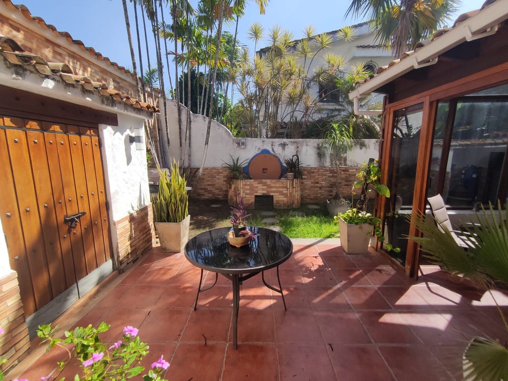 Casa en venta de 3 hab. y 345 m² en Valencia, Valencia