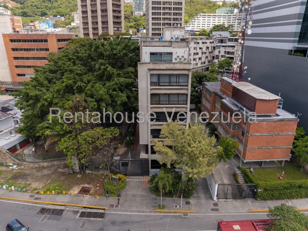 Edificio en venta de 2.262 m² en Las Mercedes, Caracas