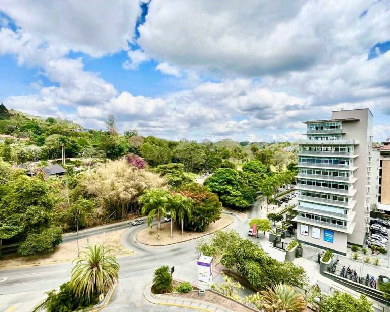 Oficina en alquiler de 188 m² en El Hatillo, Caracas