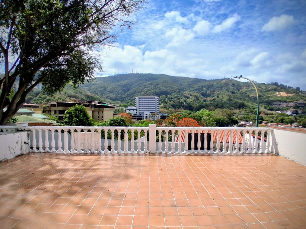 Casa en Las Esmeraldas, Caracas