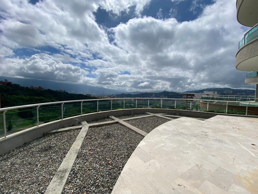 Apartamento en venta de 4 hab. y 573 m² en Los Campitos, Caracas