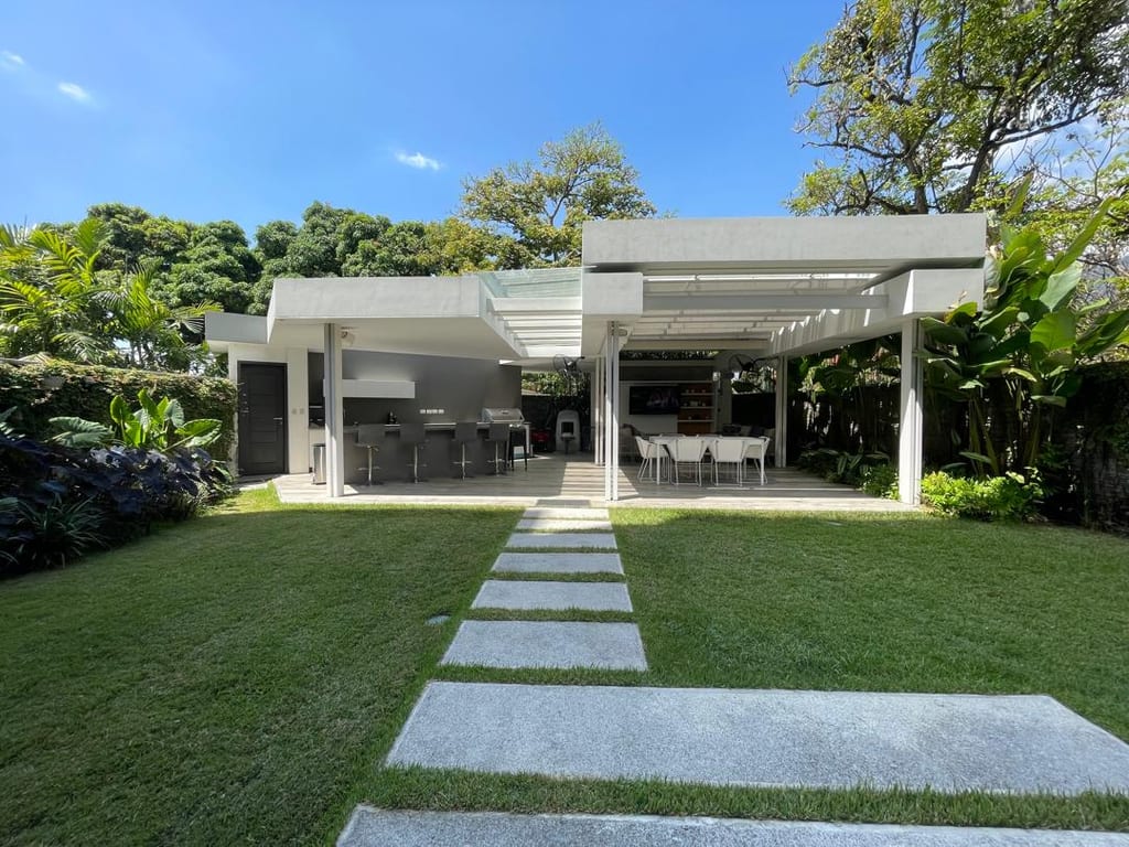 Apartamento en venta de 4 hab. y 450 m² en La Castellana, Caracas