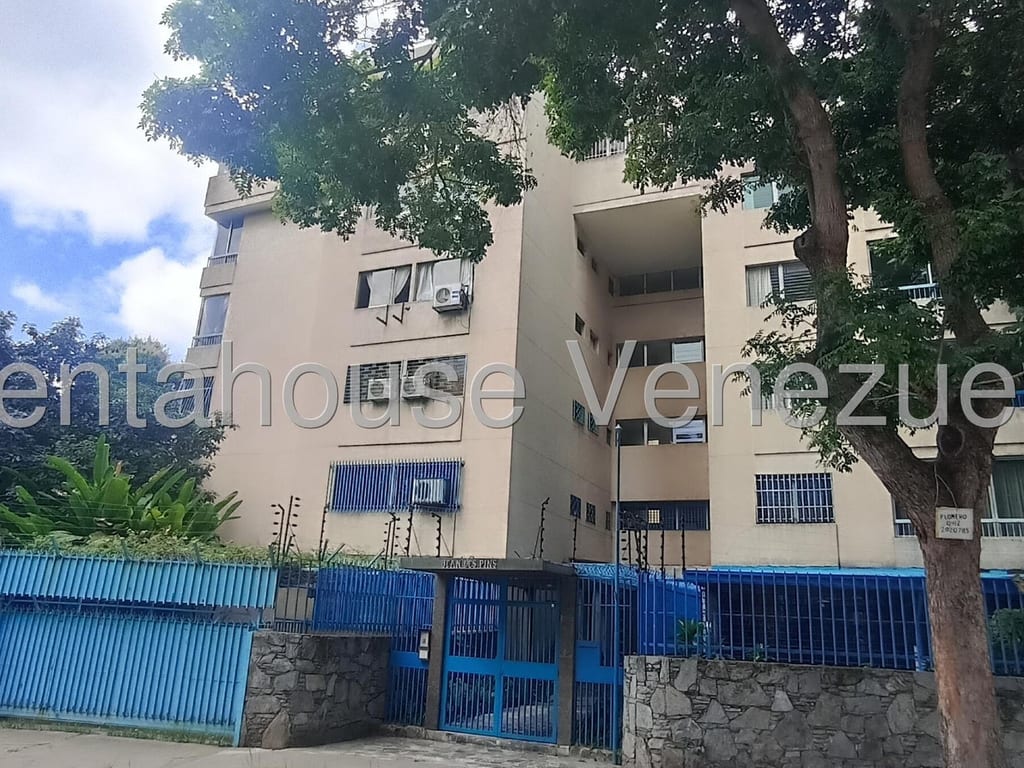 Apartamento en venta de 4 hab. y 343 m² en El Marqués, Caracas