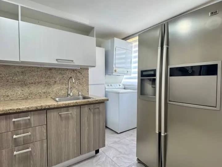 Apartamento en venta de 2 hab. y 83 m² en Complejo Turístico El Morro, Lechería
