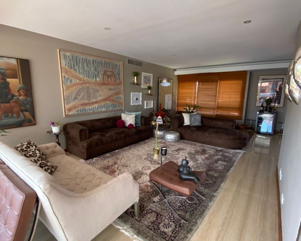 Apartamento en venta de 4 hab. y 400 m² en La Castellana, Caracas