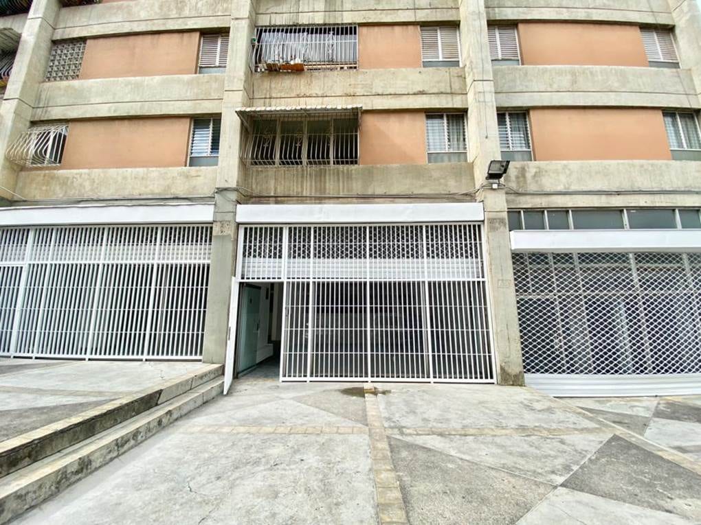 Local comercial en venta de 74 m² en Santa Mónica, Caracas
