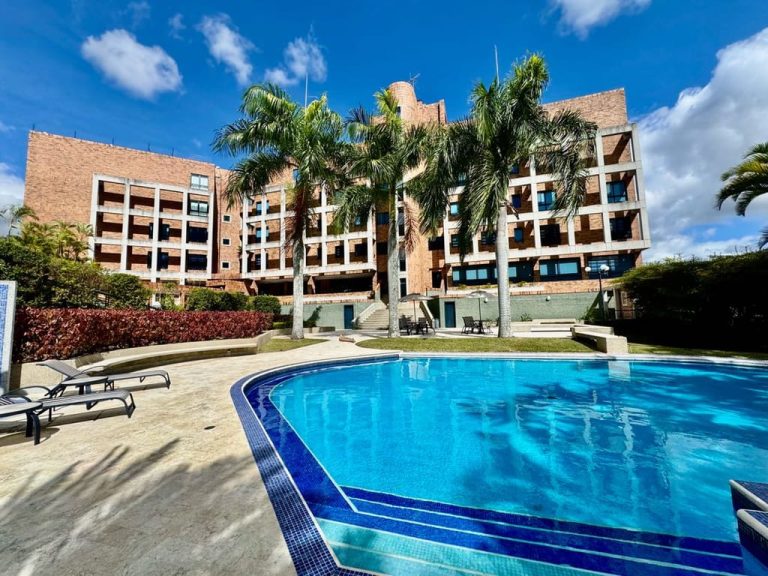Apartamento en venta de 6 hab. y 600 m² en Caracas · Ref. CV6868