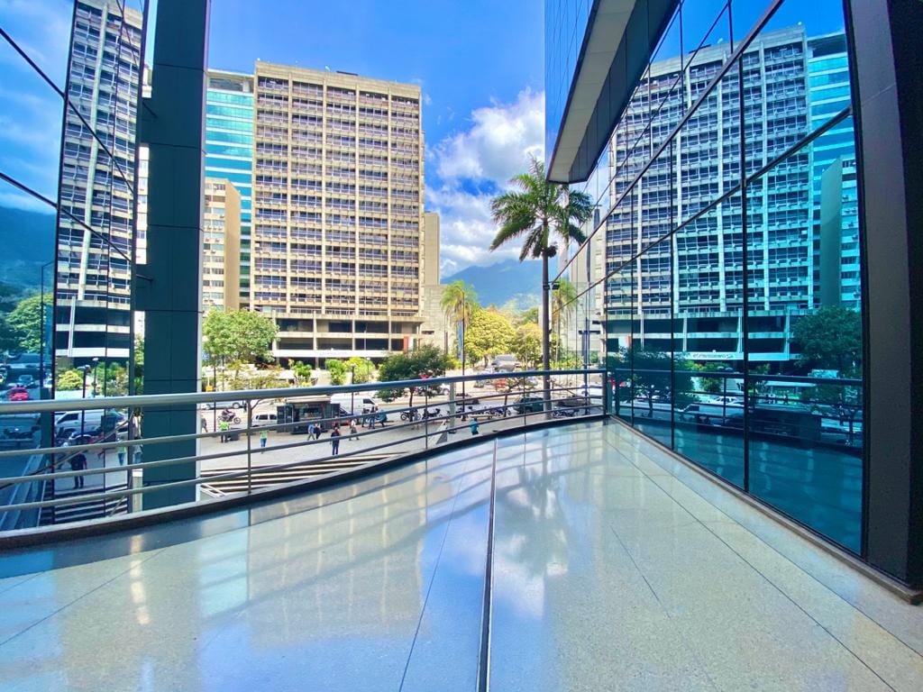 Local comercial en venta de 201 m² en El Rosal, Caracas