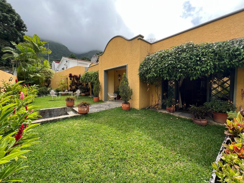 Casa en venta de 3 hab. y 450 m² en Altamira, Caracas