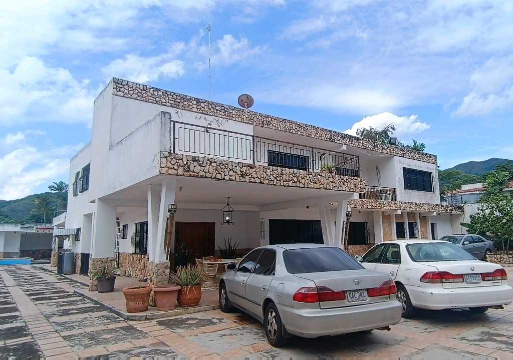 Casa en Guaparo, Valencia
