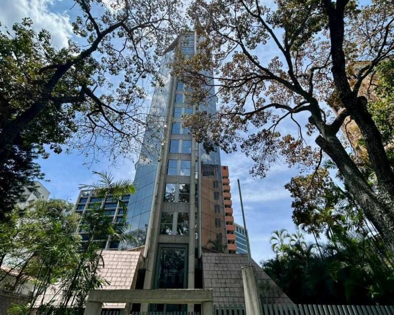 Apartamento en alquiler de 1 hab. y 76 m² en La Castellana, Caracas