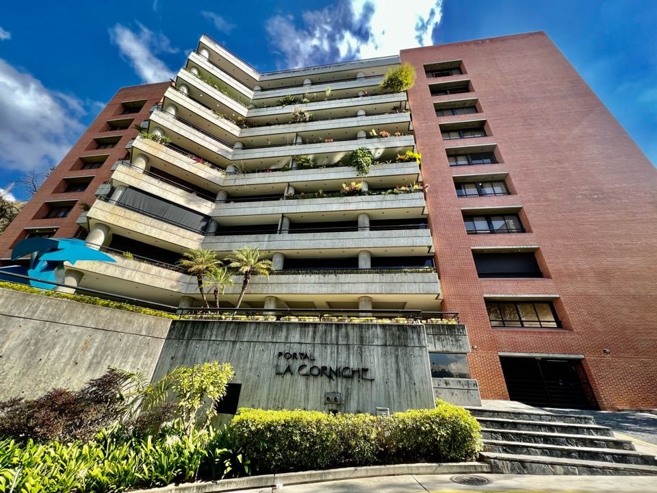 Apartamento en venta de 8 hab. y 1.600 m² en Altamira, Caracas