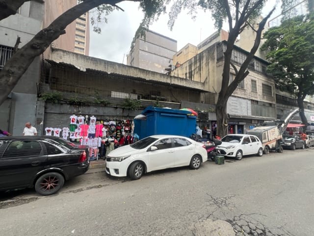 Local comercial en venta de 320 m² en Av. Baralt, Caracas