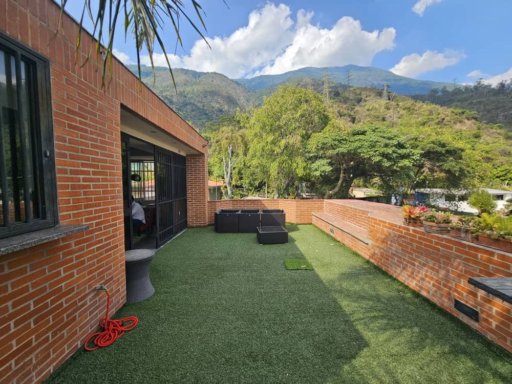 Edificio en venta de 425 m² en Altamira, Caracas