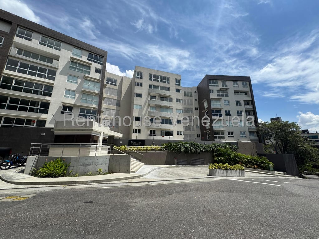 Apartamento en venta de 2 hab. y 148 m² en Las Mercedes, Caracas
