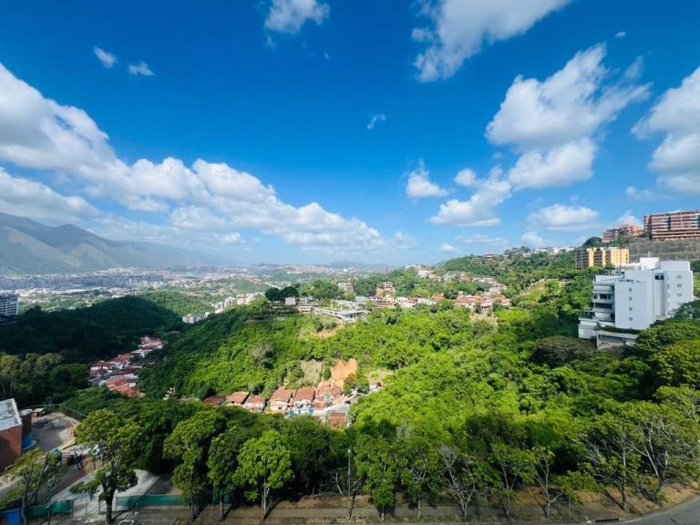 Apartamento en Lomas de San Román, Caracas