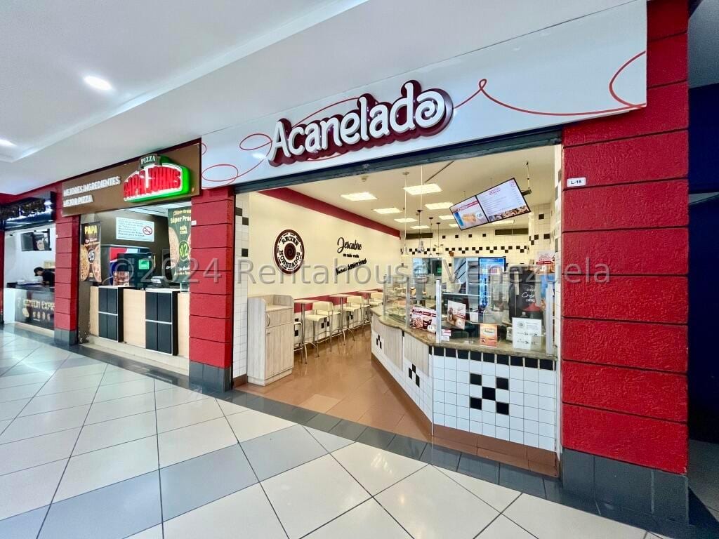 Local comercial en venta de 55 m² en El Recreo, Caracas