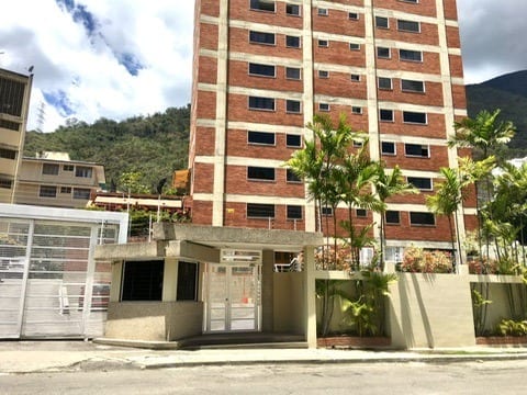 Apartamento en venta de 2 hab. y 121 m² en La Castellana, Caracas