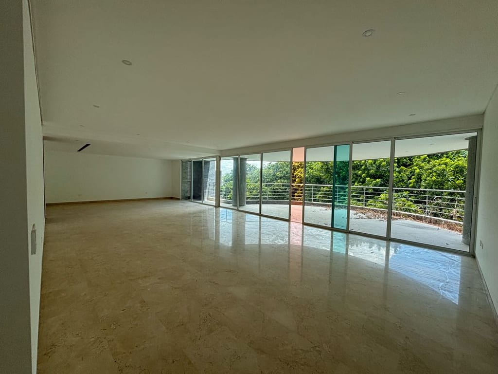 Apartamento en alquiler de 4 hab. y 500 m² en Los Chorros, Caracas