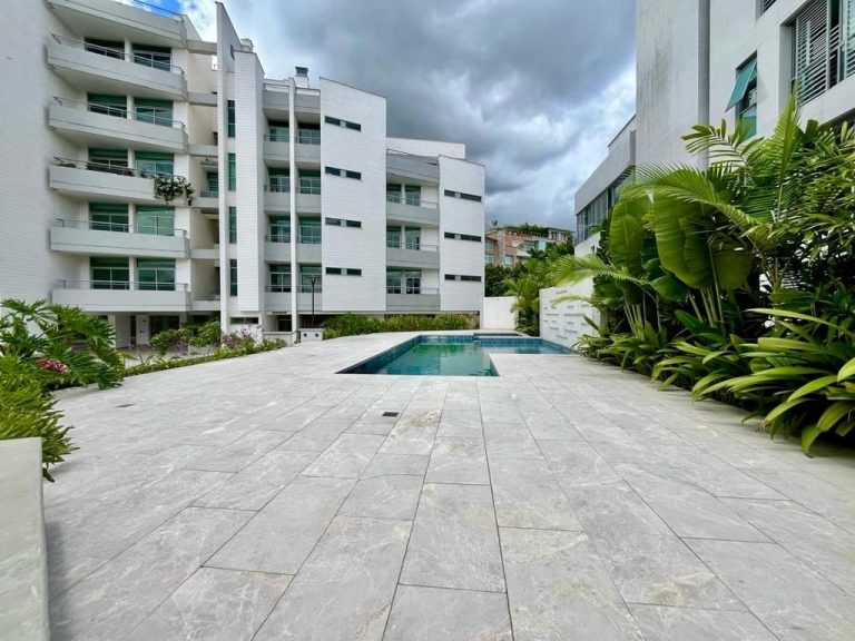 Apartamento de 294 m² con 3 habitaciones en La Castellana, Caracas