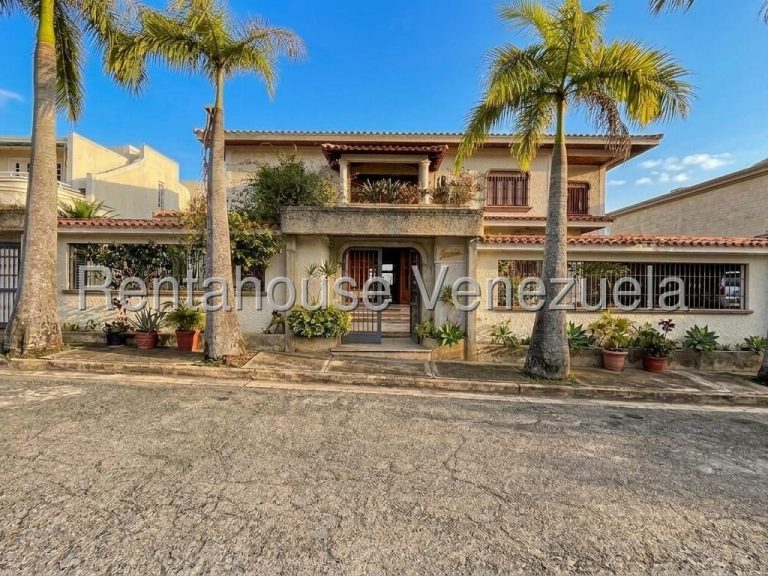 Casa de 5 habitaciones y 650 m² en Los Naranjos del Cafetal, Caracas