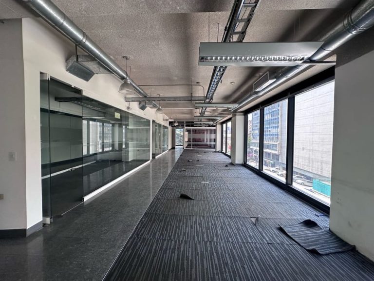 Oficina en alquiler de 333 m² en Chacao, Caracas