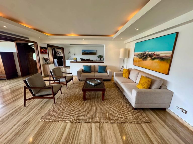 Apartamento en alquiler de 3 hab. y 268 m² en Santa Rosa De Lima, Caracas