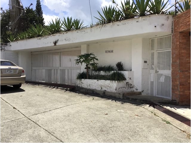 Casa en venta de 6 hab. y 880 m² en Oripoto, Caracas