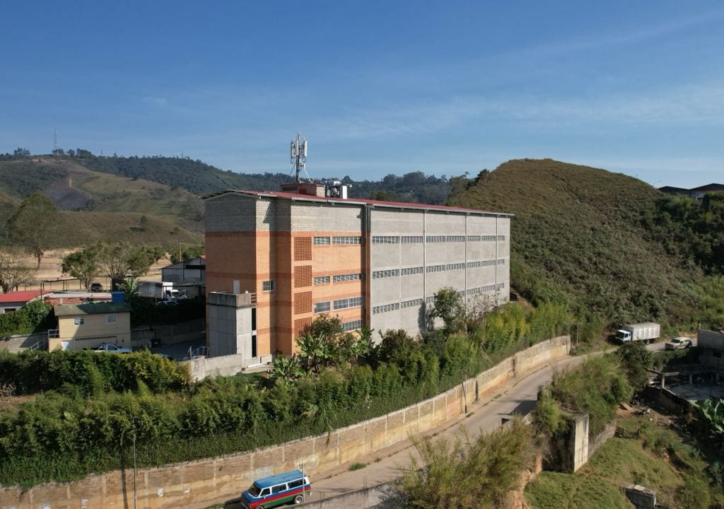 Local comercial en San Antonio de Los Altos, Altos Mirandinos