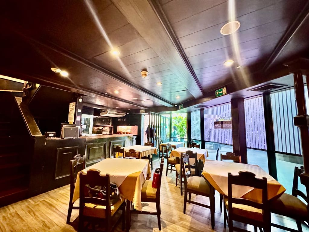 Local comercial en venta de 200 m² en El Rosal, Caracas