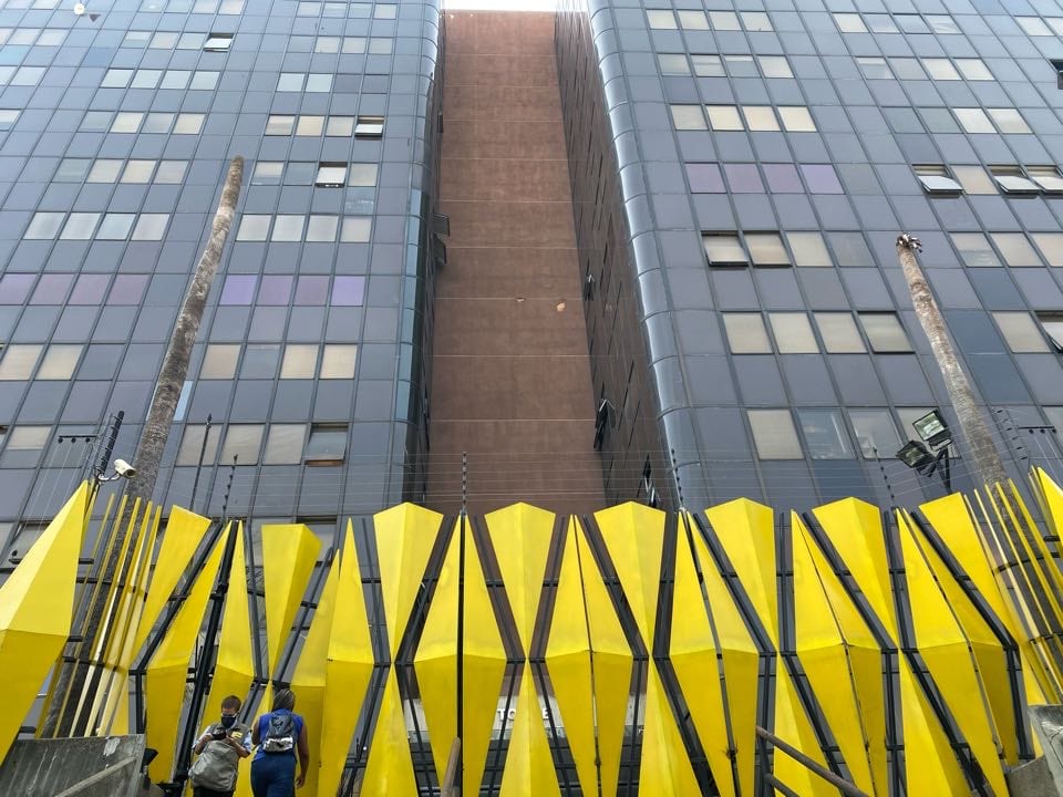 Oficina en alquiler de 220 m² en Las Mercedes, Caracas · Ref. CV5874