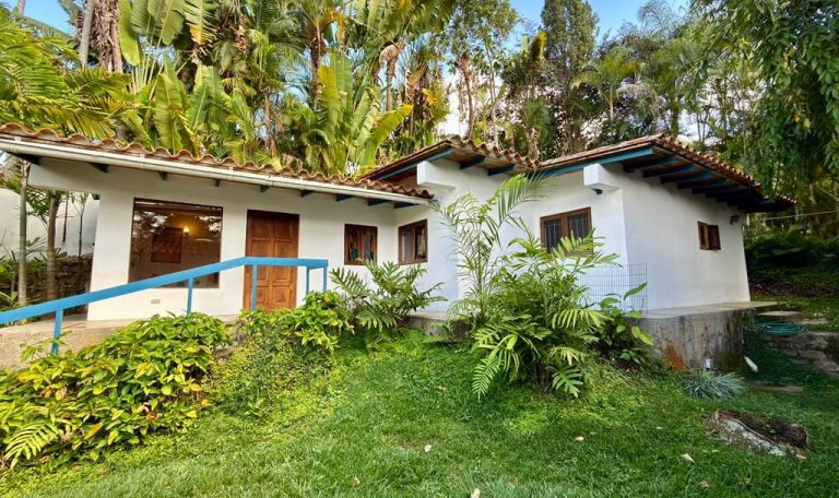 Casa en venta de 4 hab. y 520 m² en Cerro Verde, Caracas