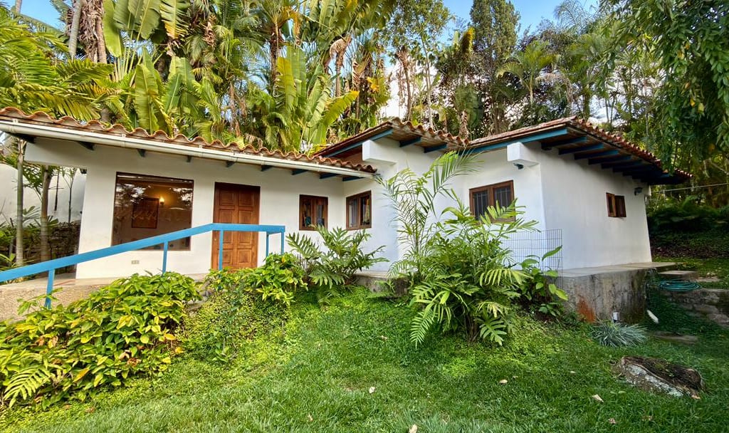 Casa en venta de 4 hab. y 520 m² en Cerro Verde, Caracas