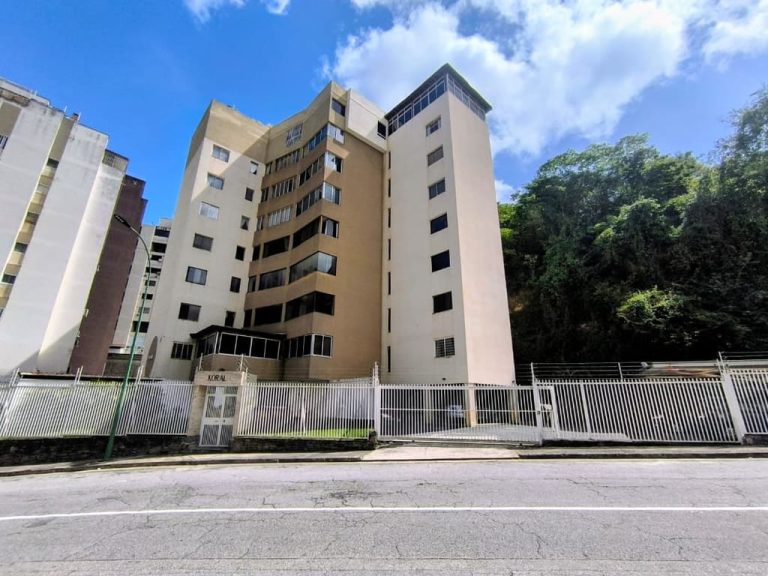 Apartamento en venta de 4 hab. y 138 m² en Santa Rosa de Lima, Caracas