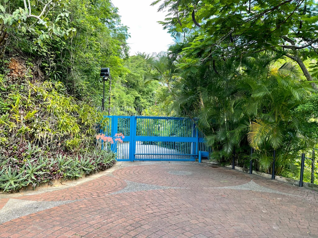 Casa en venta de 6 hab. y 5.000 m² en Los Campitos, Caracas