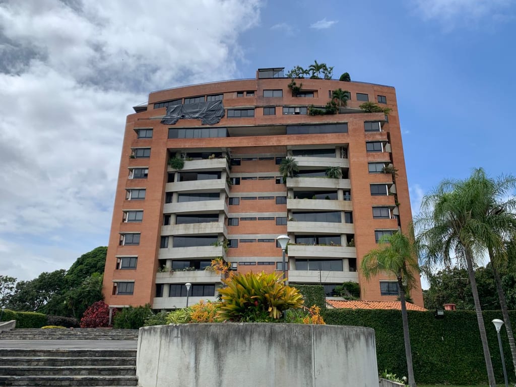 Apartamento en venta de 5 hab. y 291 m² en Alta Florida, Caracas