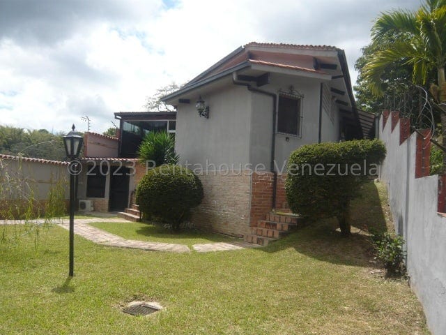 Casa en venta de 4 hab. y 220 m² en El Hatillo, Caracas