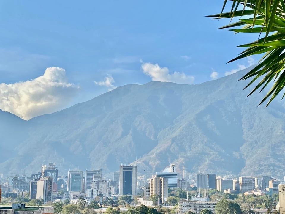 Casa en venta de 7 hab. y 380 m² en Lomas de Chuao, Caracas