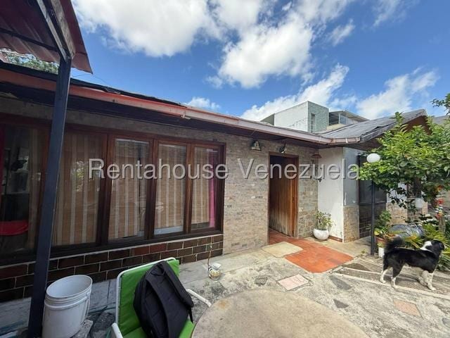 Casa en venta de 4 hab. y 127 m² en Alto Prado, Caracas