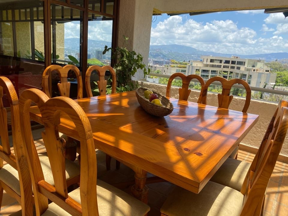 Apartamento en venta de 7 hab. y 600 m² en La Castellana, Caracas
