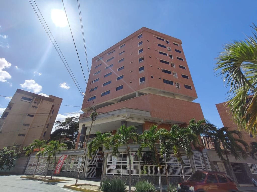 Apartamento en venta de 2 hab. y 107 m² en Catia La Mar, Catia La Mar