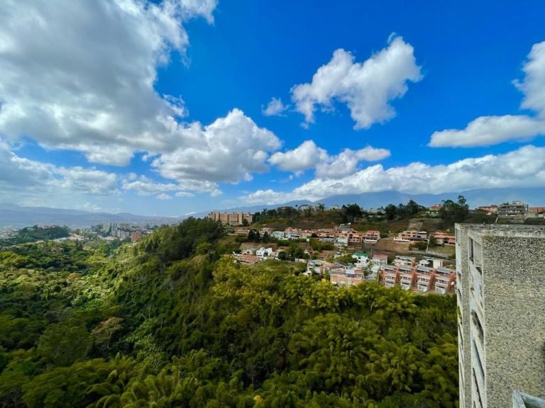 Apartamento en venta de 4 hab. y 520 m² en Alto Hatillo, Caracas