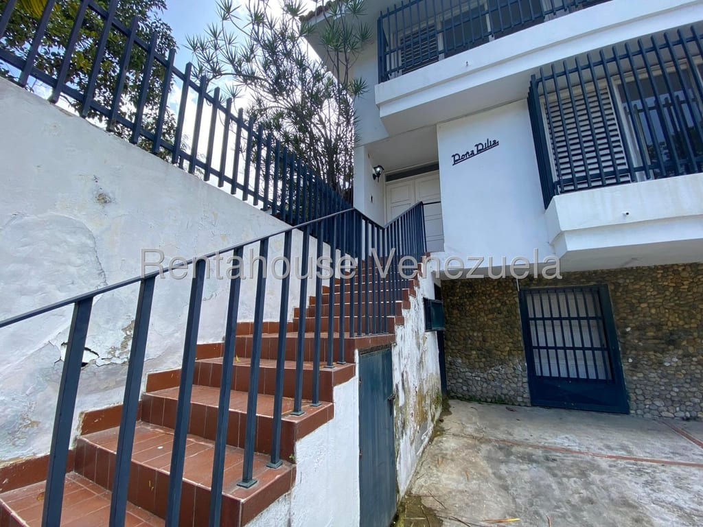 Casa en venta de 9 hab. y 615 m² en Prados Del Este, Caracas