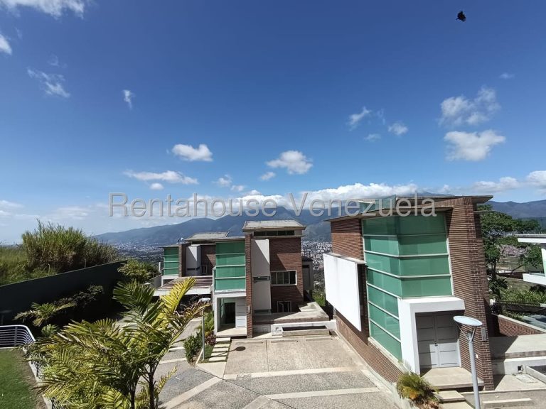 Apartamento en venta de 3 hab. y 387 m² en Alto Hatillo, Caracas