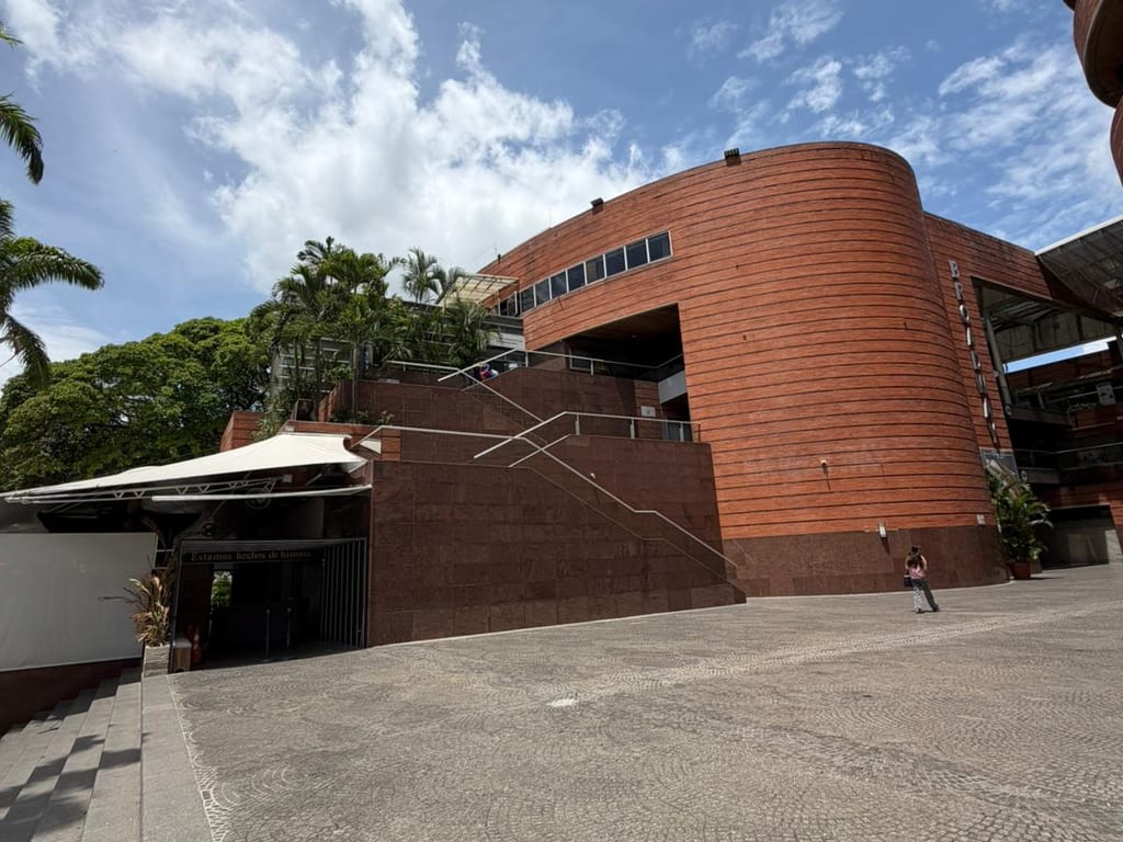 Local comercial en alquiler de 300 m² en Chacao, Caracas