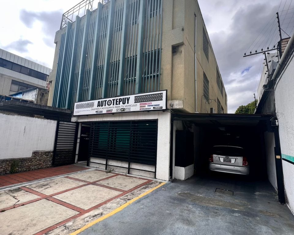 Edificio en venta de 954 m² en Los Ruices, Caracas
