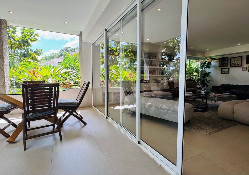 Apartamento en venta de 3 hab. y 230 m² en La Castellana, Caracas · Ref. CV6123