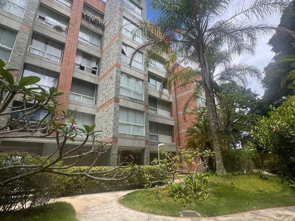 Apartamento en venta de 2 hab. y 82 m² en Loma Linda, Caracas