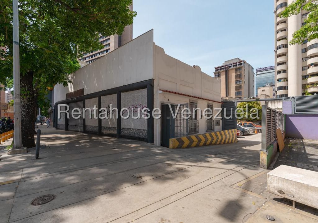 Terreno en venta de 1.490 m² en Sabana Grande, Caracas