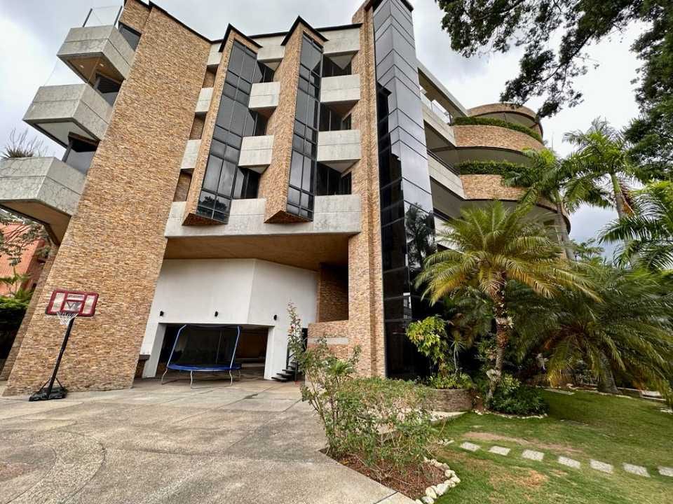 Apartamento en venta de 5 hab. y 600 m² en Altamira, Caracas